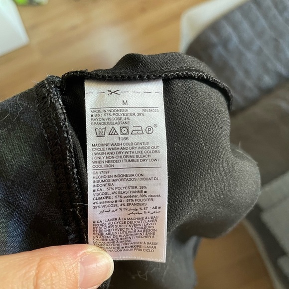 Old Navy black, green and blue checkered Stevie Pant sz medium - Picture 3 of 7